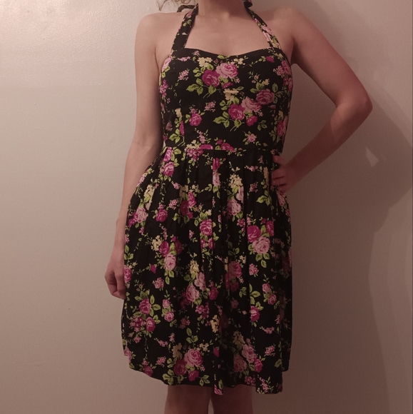 Black Floral Dress - Picture 2 of 10